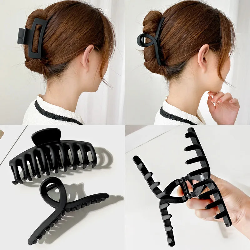 Elegant Black Geometric Hair Claw
